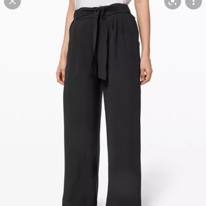 Lulu lemon noir pants NWT